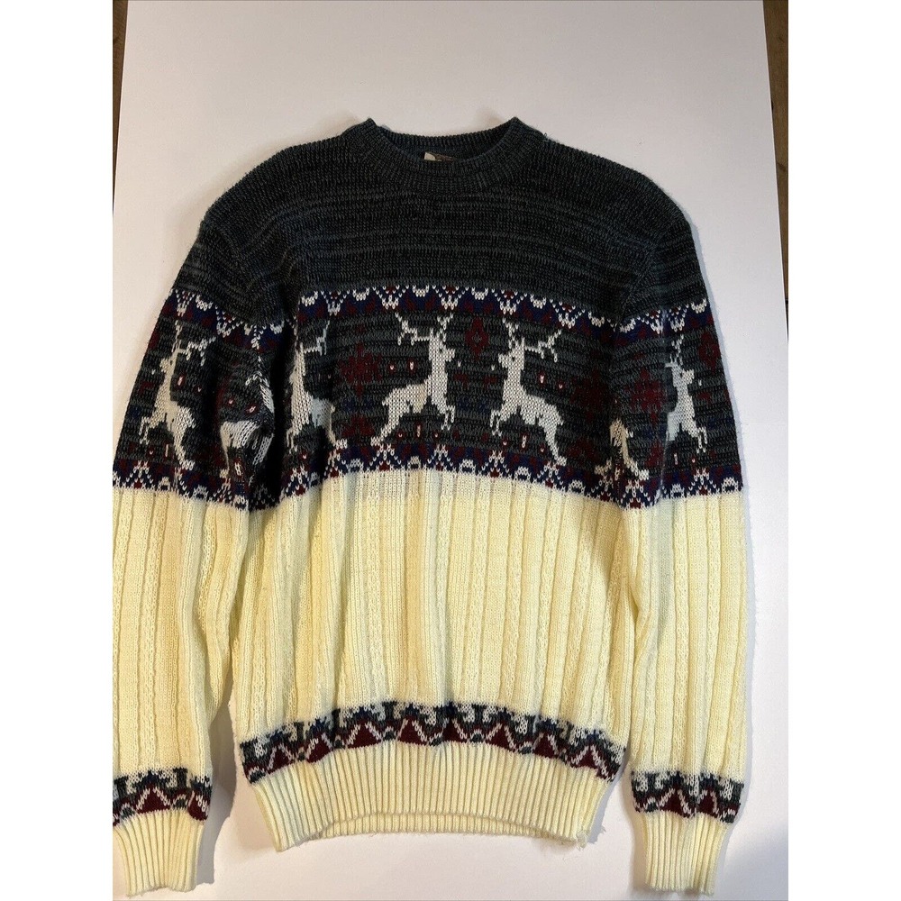 Vintage Hardwood & Pine Men’s Size L Sweater Reindeer Design Holidays